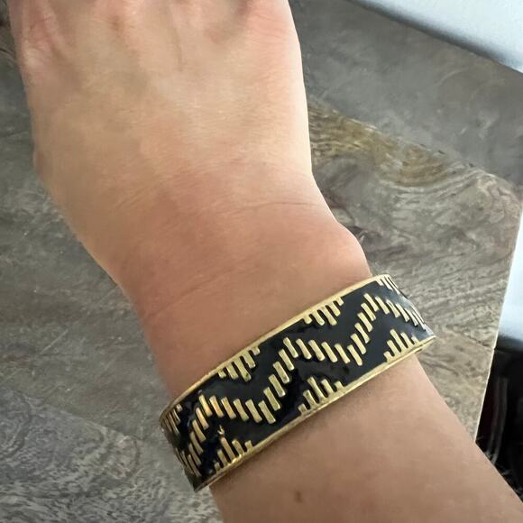 Ann Taylor Loft Antique Gold and Black Chevron Metallic Cuff Bangle Bracelet - Picture 4 of 4